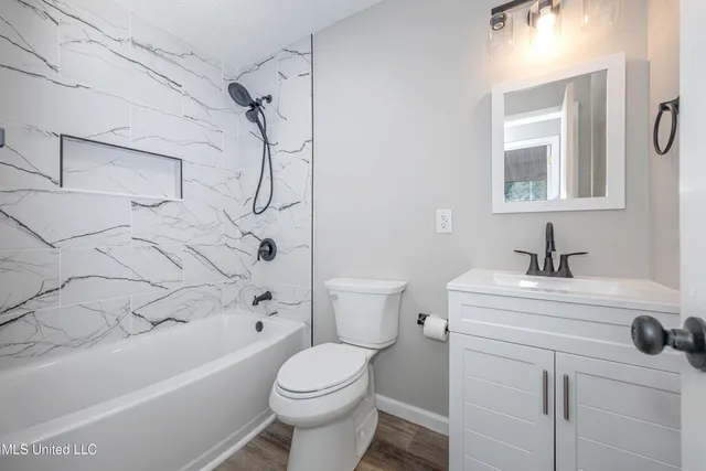 $2,000 | 210 Lamey Court, Ocean Springs, MS 39564