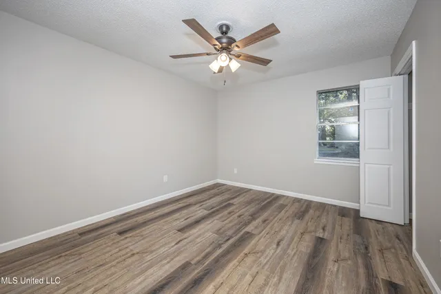 $2,000 | 210 Lamey Court, Ocean Springs, MS 39564