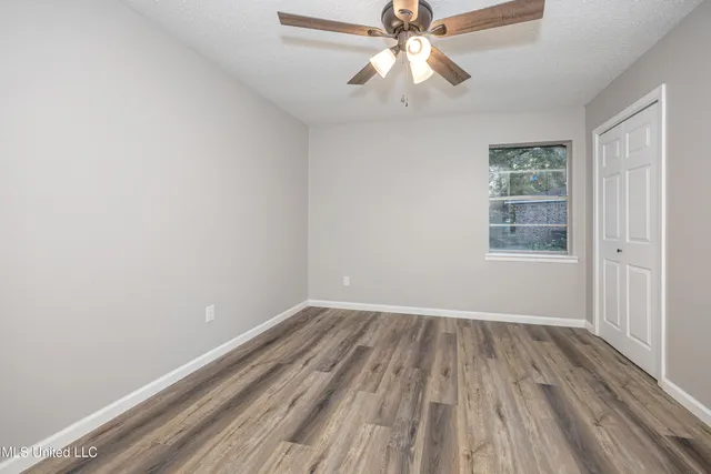 $2,000 | 210 Lamey Court, Ocean Springs, MS 39564