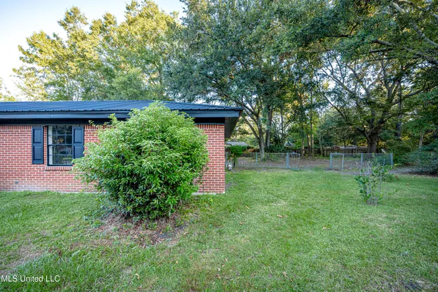 $2,000 | 210 Lamey Court, Ocean Springs, MS 39564