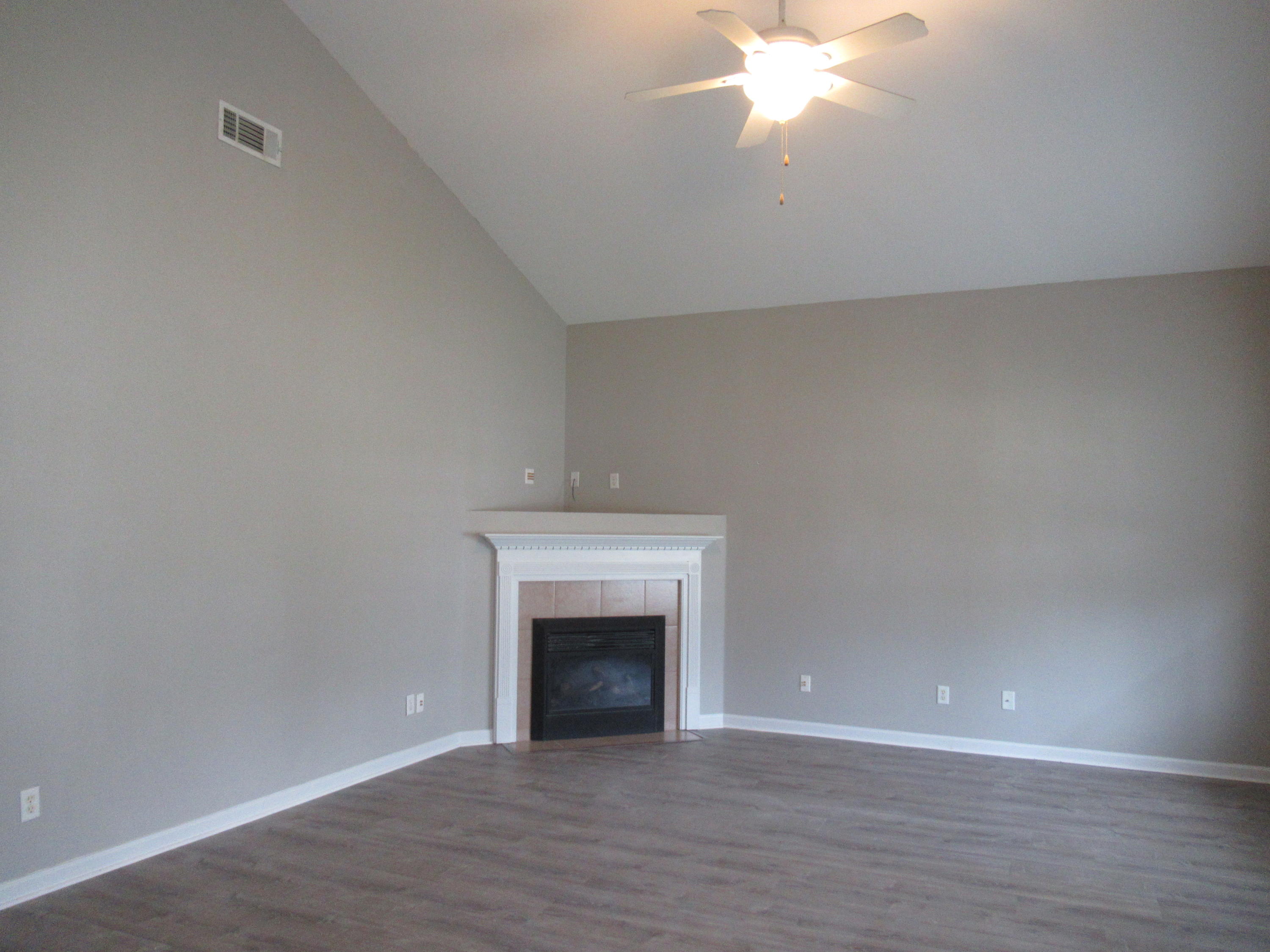 319 Tropical Way Freeport, FL 32439 - Photo 5 of 14 Gallery Image 5