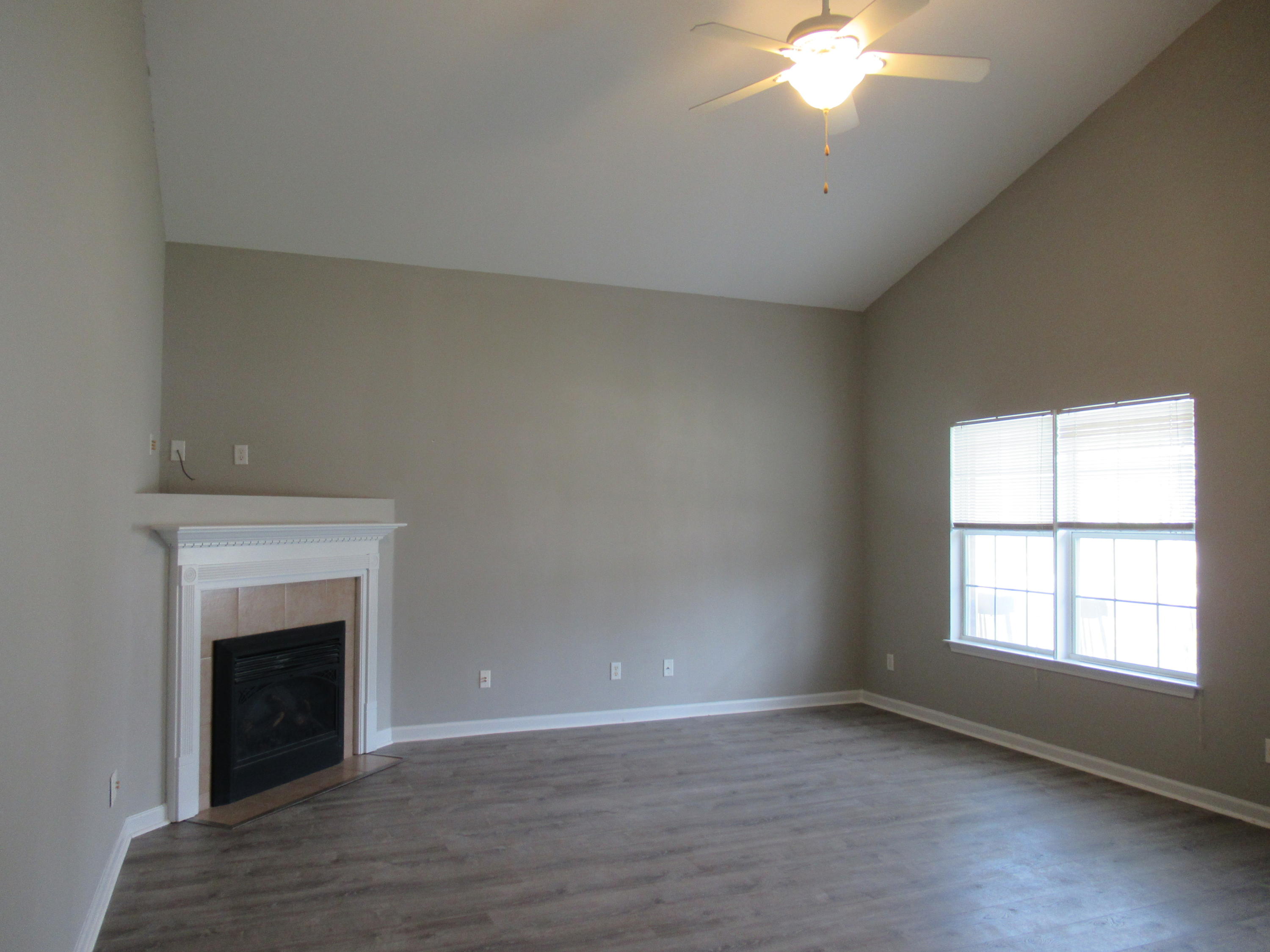 319 Tropical Way Freeport, FL 32439 - Photo 6 of 14 Gallery Image 6