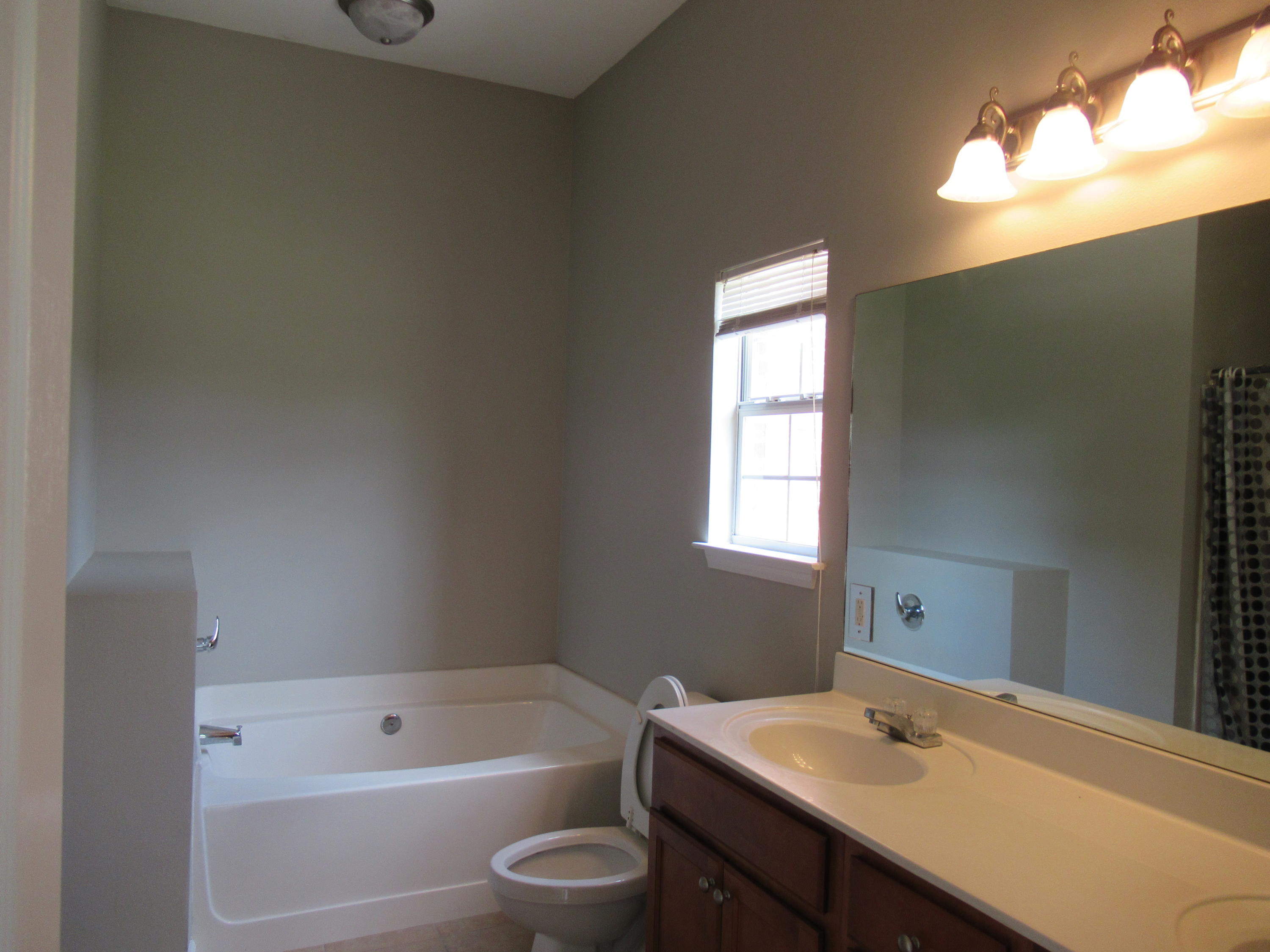 319 Tropical Way Freeport, FL 32439 - Photo 9 of 14 Gallery Image 9