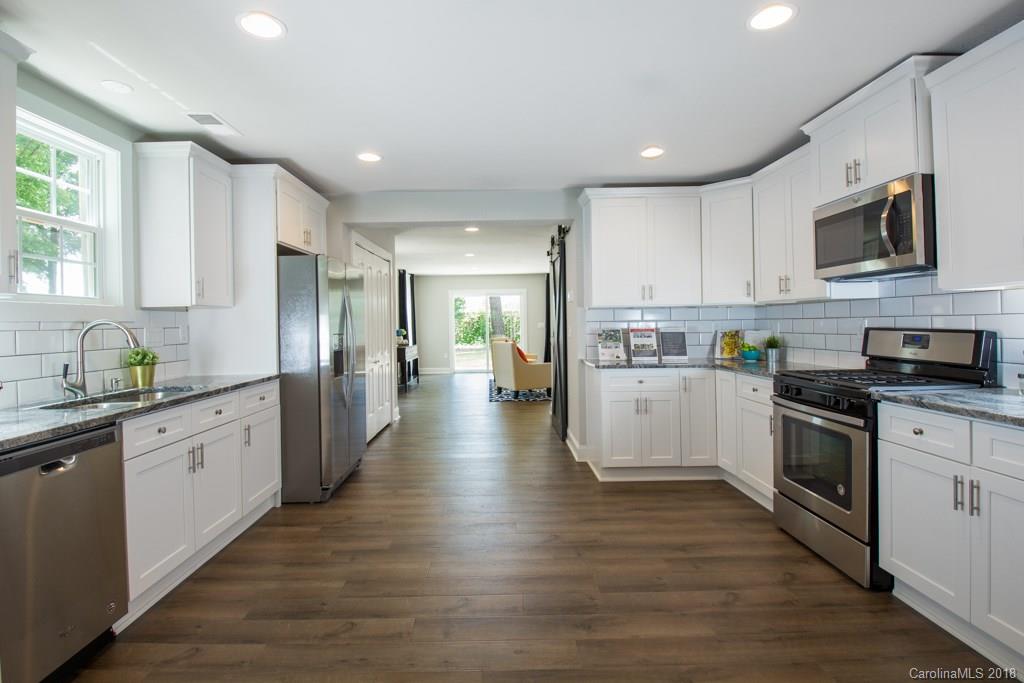4626 Connecting Road Charlotte, NC 28209 - Photo 14 of 34