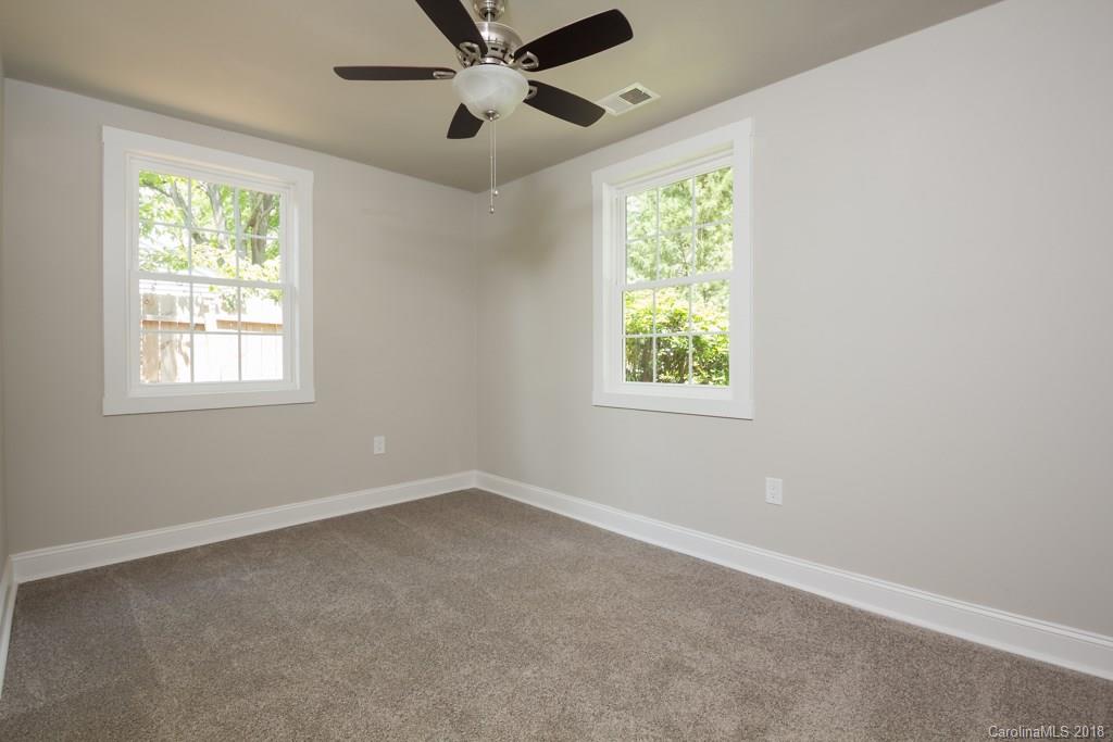 4626 Connecting Road Charlotte, NC 28209 - Photo 29 of 34