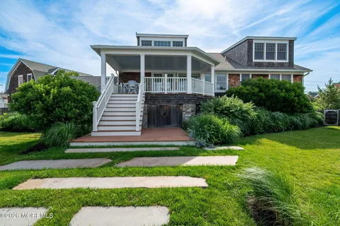 $6,200,000 | 564 Lake Avenue, Bay Head, NJ 08742
