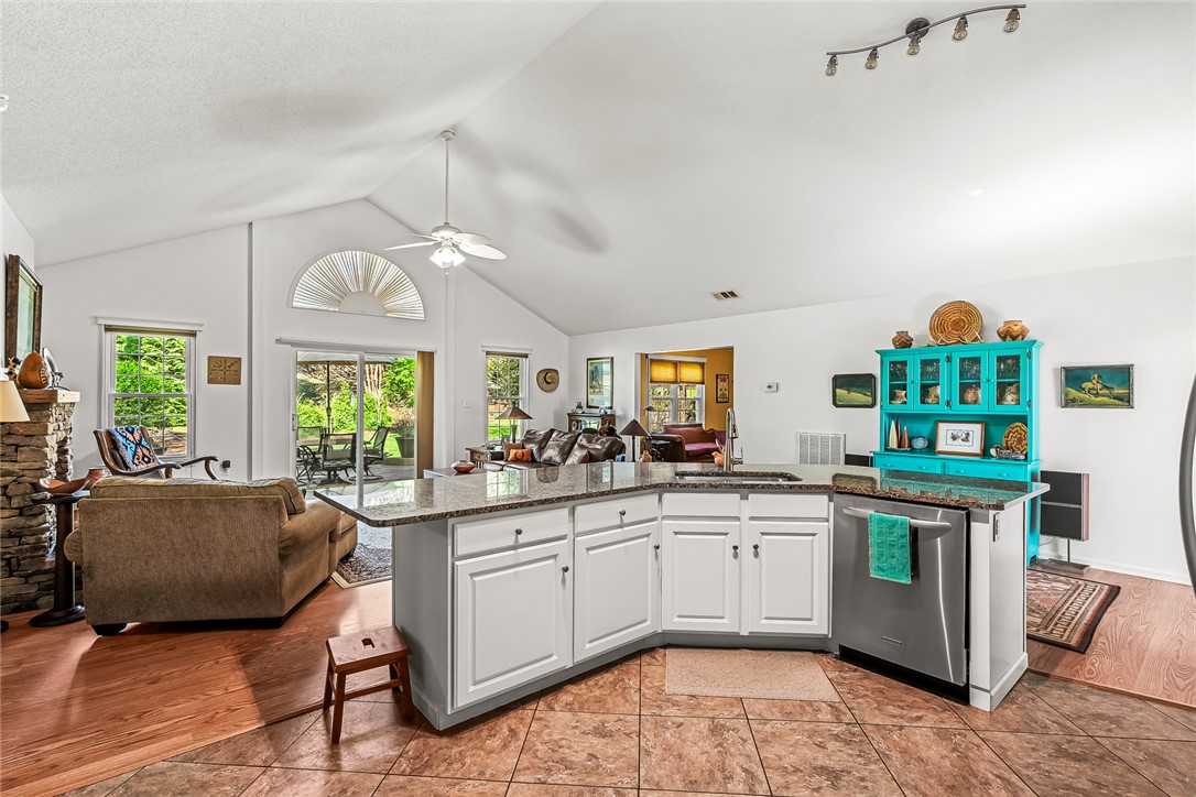 3001 Cobbs Way Anderson, SC 29621 - Photo 11 of 36 Gallery Image 11