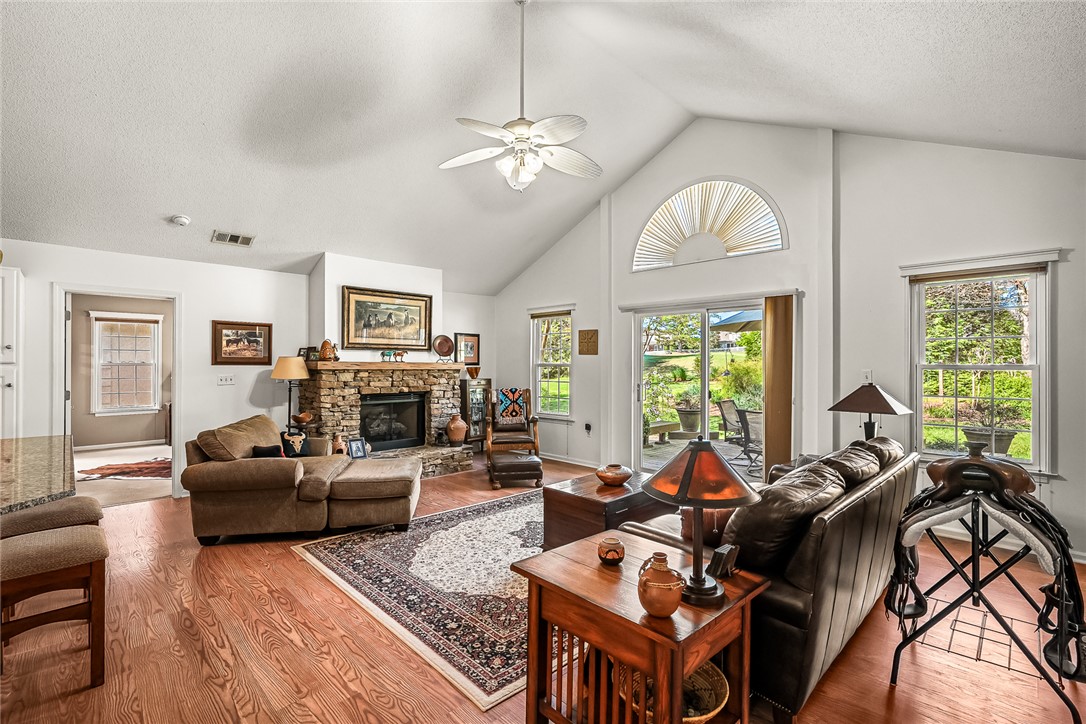 3001 Cobbs Way Anderson, SC 29621 - Photo 5 of 36 Gallery Image 5