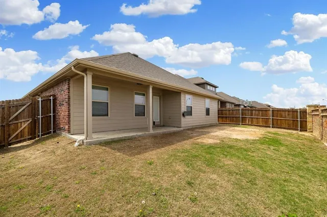 $1,850 | 410 Gunsmoke Trail, Princeton, TX 75407