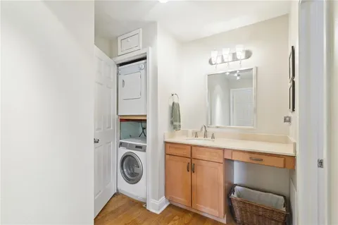 $275,000 | 760 Magazine Street, Unit 214, New Orleans, LA 70130