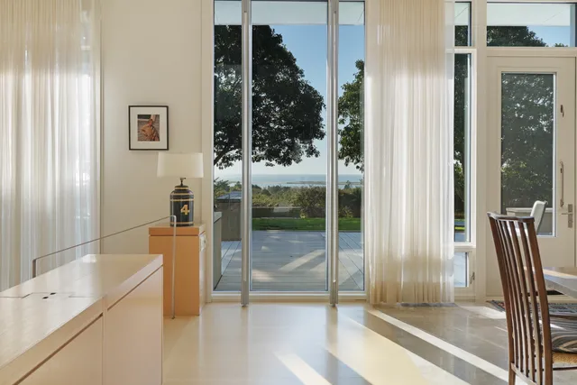 $14,000,000 | 8 Snail Road, Chilmark, MA 02535