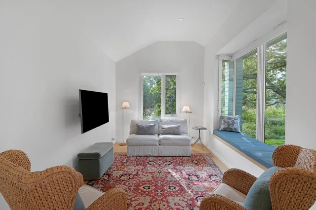 $14,000,000 | 8 Snail Road, Chilmark, MA 02535