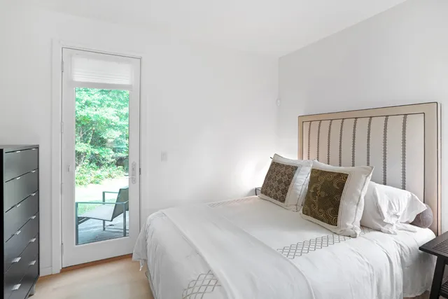 $14,000,000 | 8 Snail Road, Chilmark, MA 02535