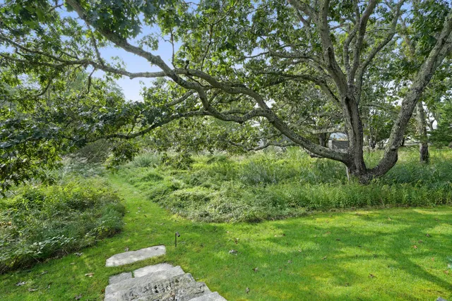 $14,000,000 | 8 Snail Road, Chilmark, MA 02535