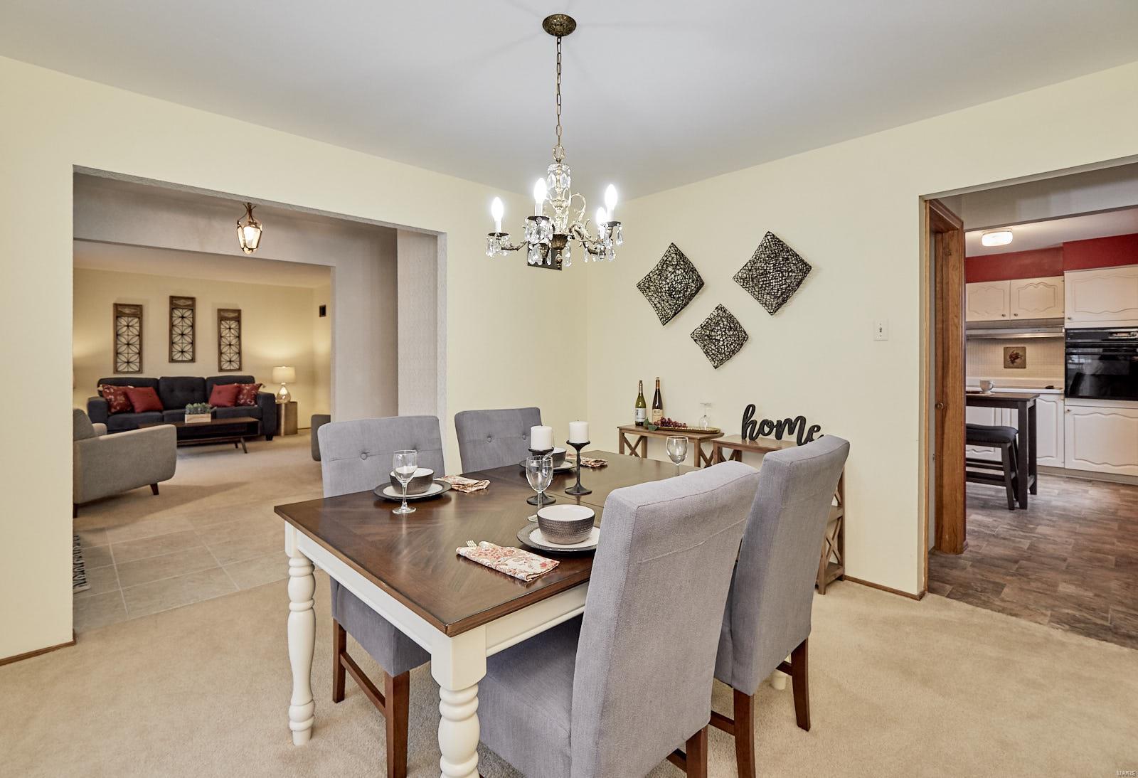 15663 Clayton Road Ballwin, MO 63011 - Photo 3 of 45 Gallery Image 3