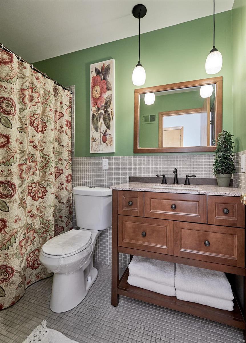 15663 Clayton Road Ballwin, MO 63011 - Photo 36 of 45 Gallery Image 36