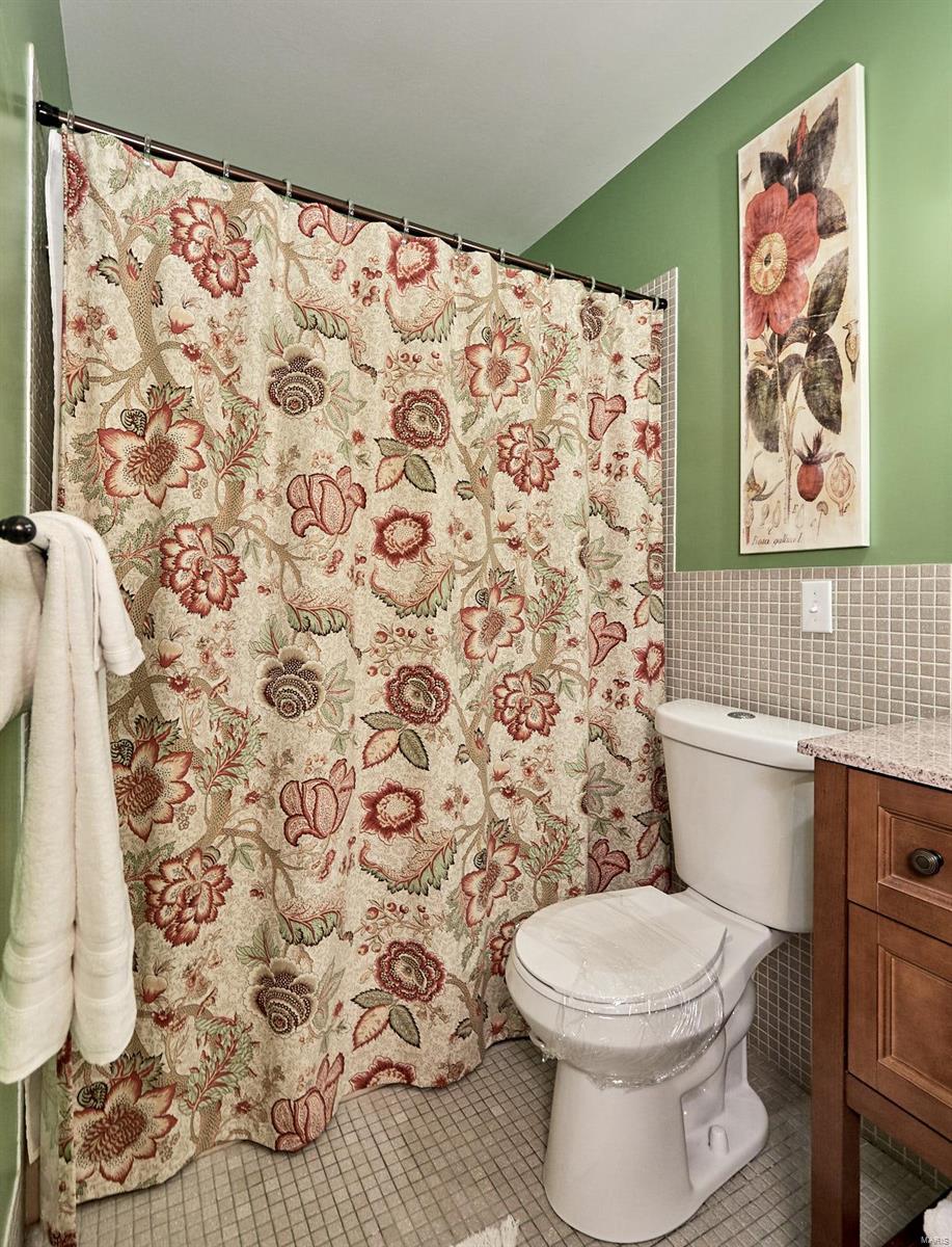 15663 Clayton Road Ballwin, MO 63011 - Photo 37 of 45 Gallery Image 37