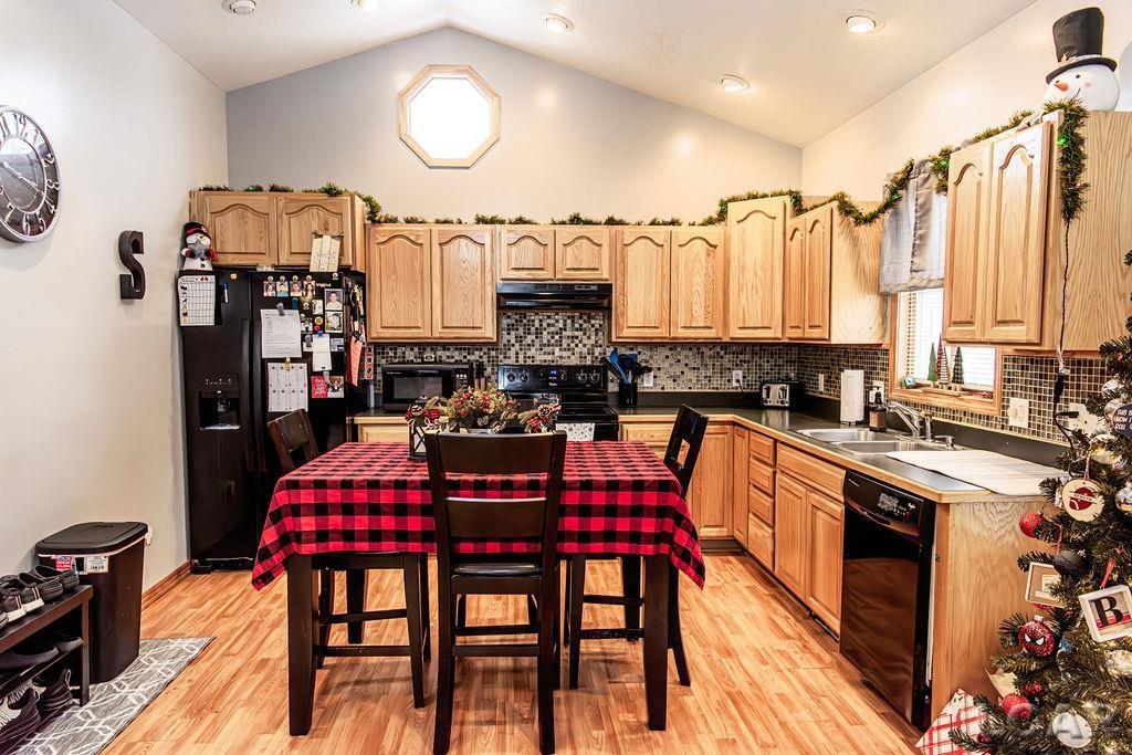 124 West Walnut Street Morenci, MI 49256 - Photo 8 of 33