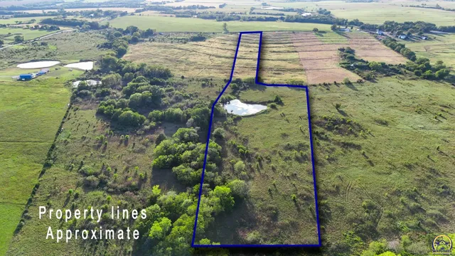 $125,000 | 7402 Southwest Davis Road, Auburn, KS 66402