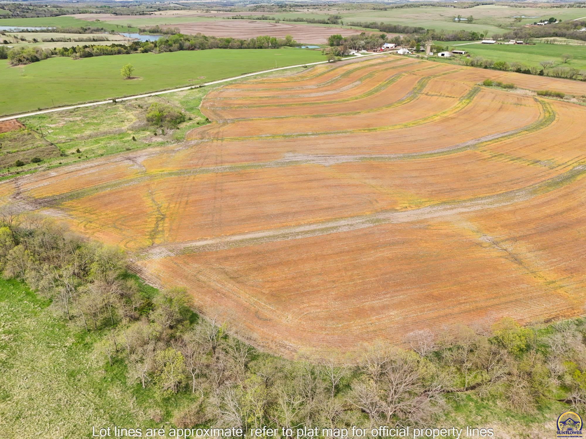 7402 Southwest Davis Road Auburn, KS 66402 - Photo 12 of 24