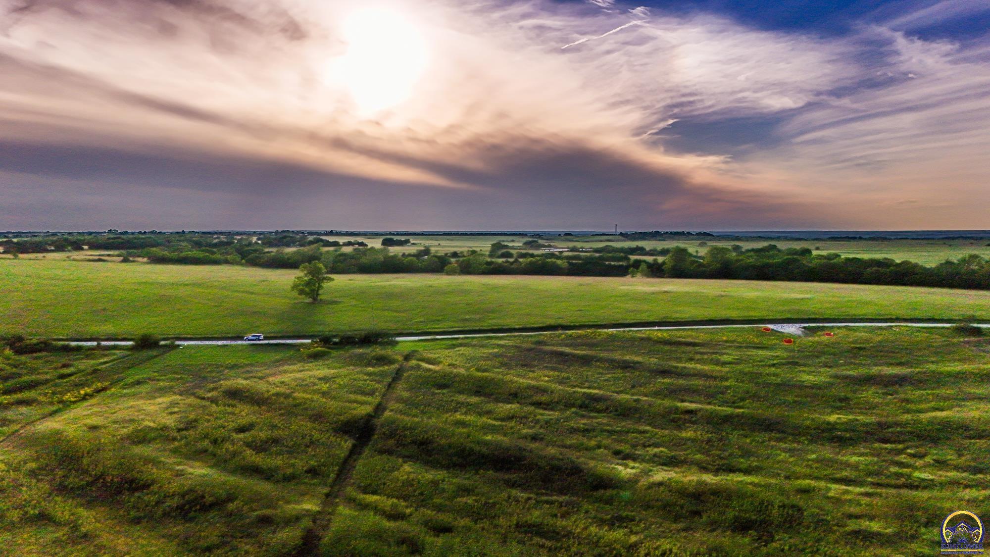 7402 Southwest Davis Road Auburn, KS 66402 - Photo 22 of 24