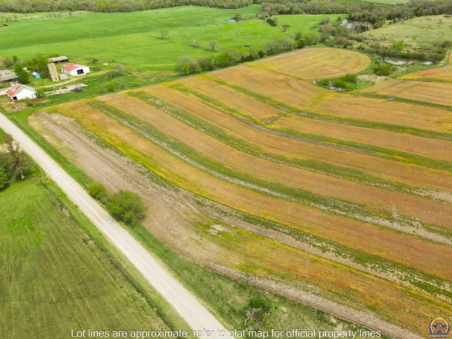 $125,000 | 7402 Southwest Davis Road, Auburn, KS 66402