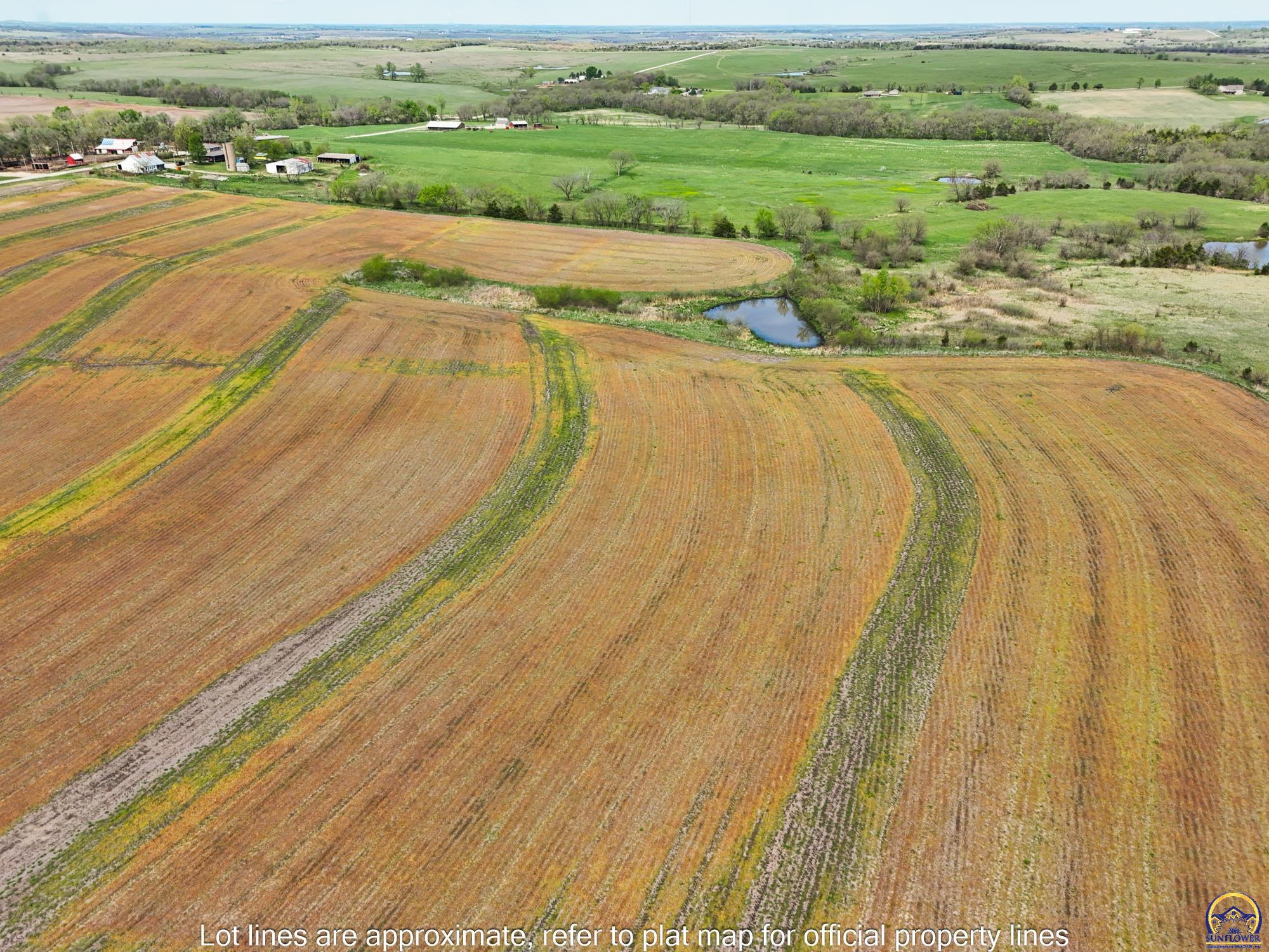 7402 Southwest Davis Road Auburn, KS 66402 - Photo 5 of 24