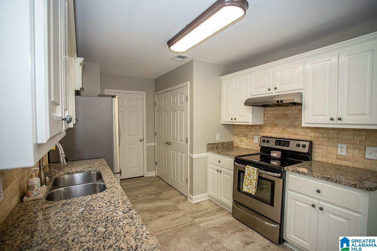 227 Meadowlark Drive Alabaster, AL 35007 - Photo 16 of 38