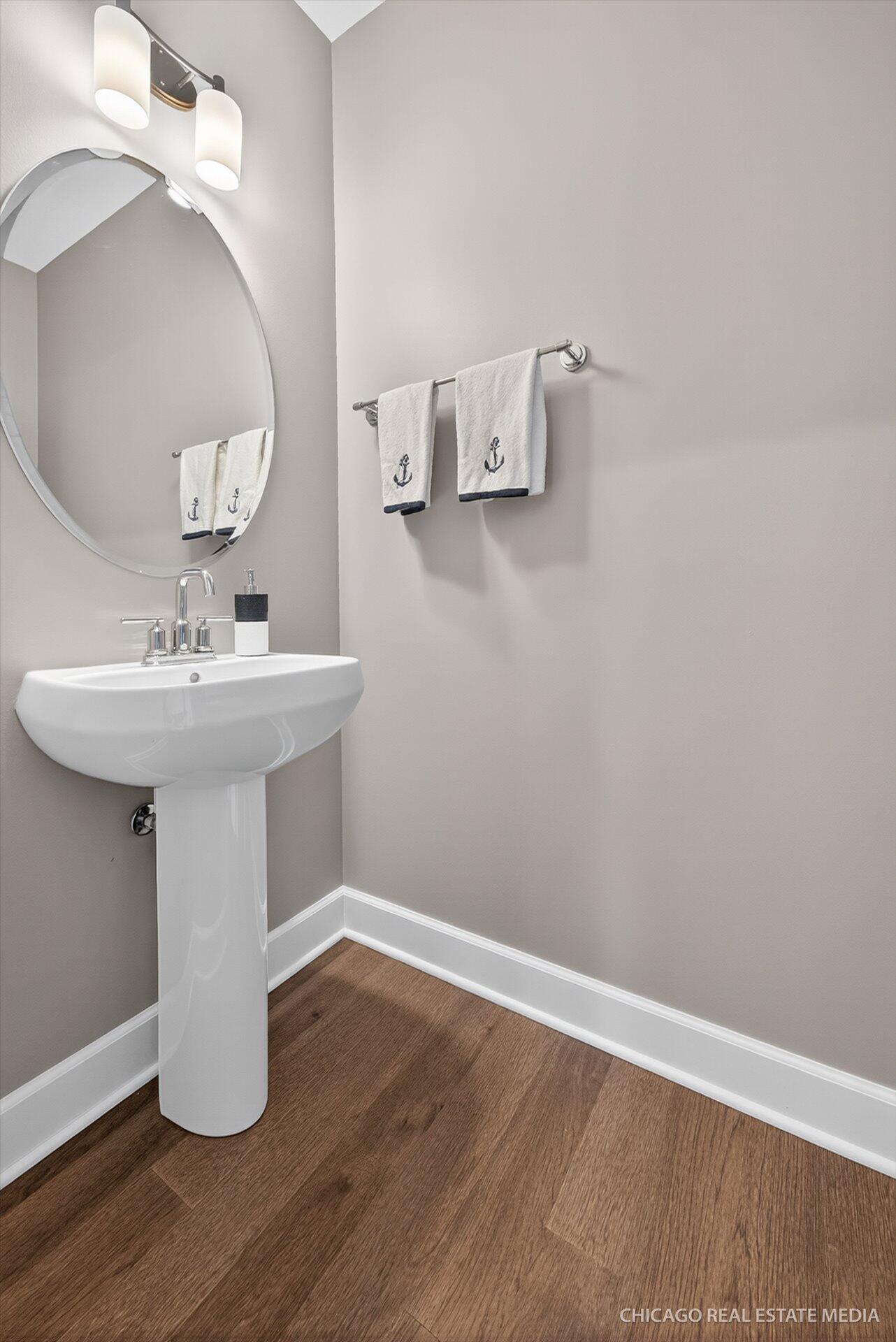 166 3rd Avenue Fontana, WI 53125 - Photo 20 of 37 22-166 Third Ave Fontana-34