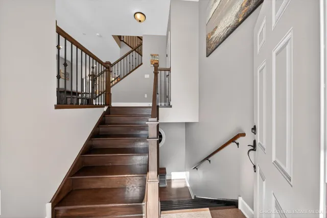 $890,000 | 166 3rd Avenue, Fontana, WI 53125