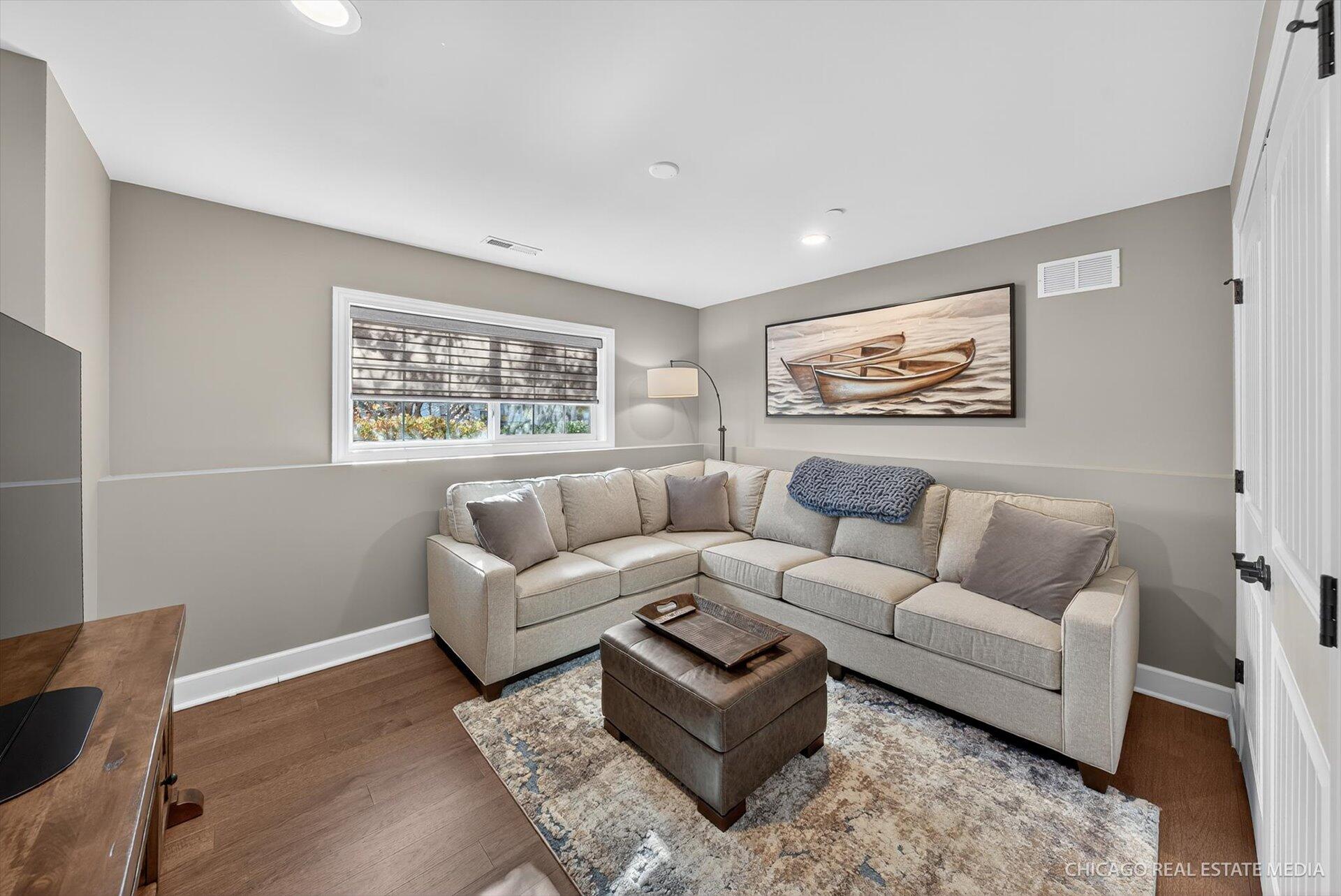 166 3rd Avenue Fontana, WI 53125 - Photo 8 of 37 09-166 Third Ave Fontana-24