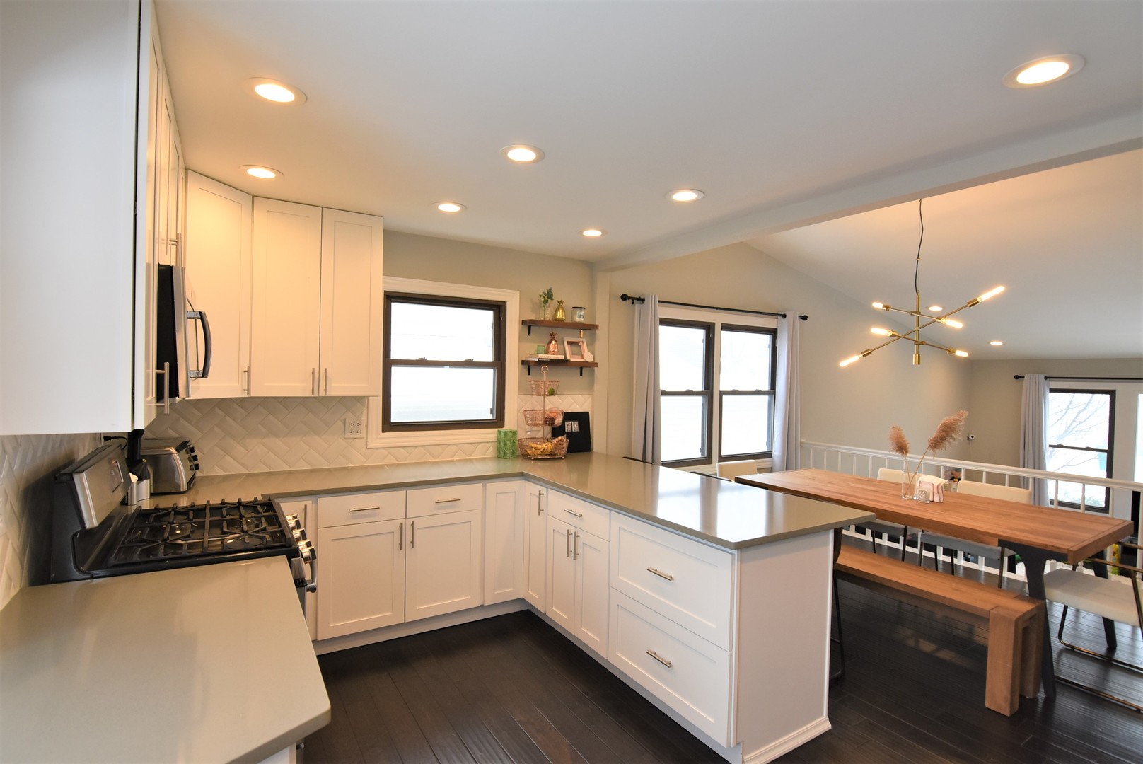 1317 Devonshire Road Buffalo Grove, IL 60089 - Photo 15 of 45