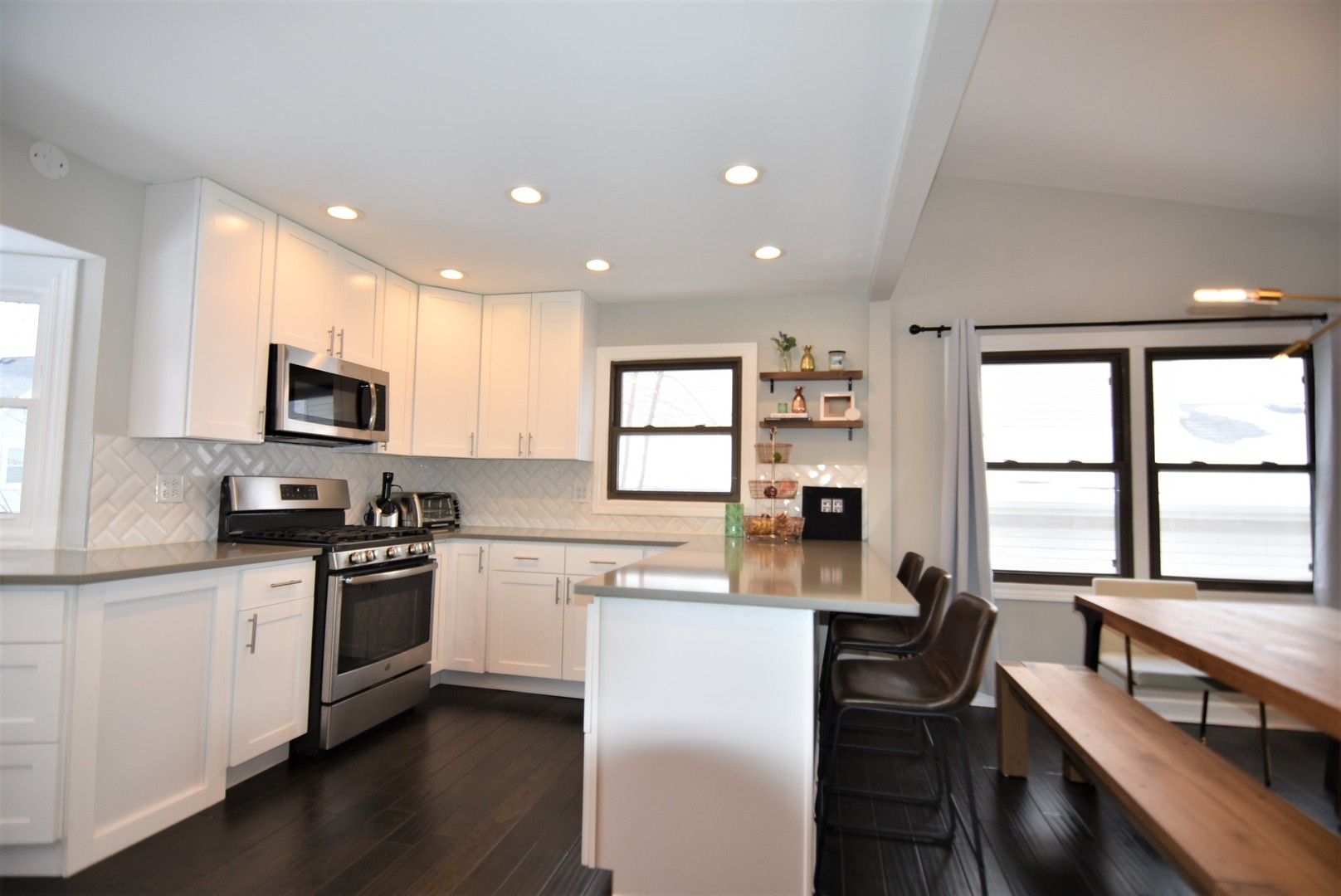 1317 Devonshire Road Buffalo Grove, IL 60089 - Photo 17 of 45