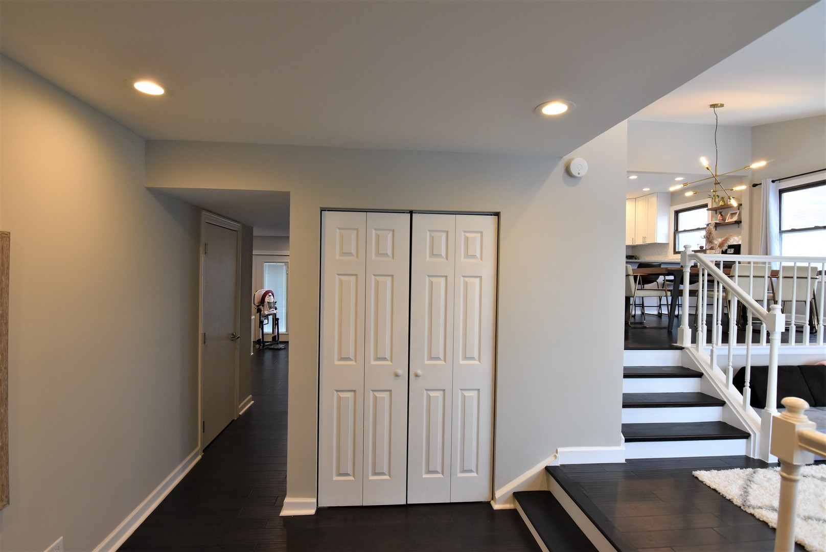 1317 Devonshire Road Buffalo Grove, IL 60089 - Photo 3 of 45