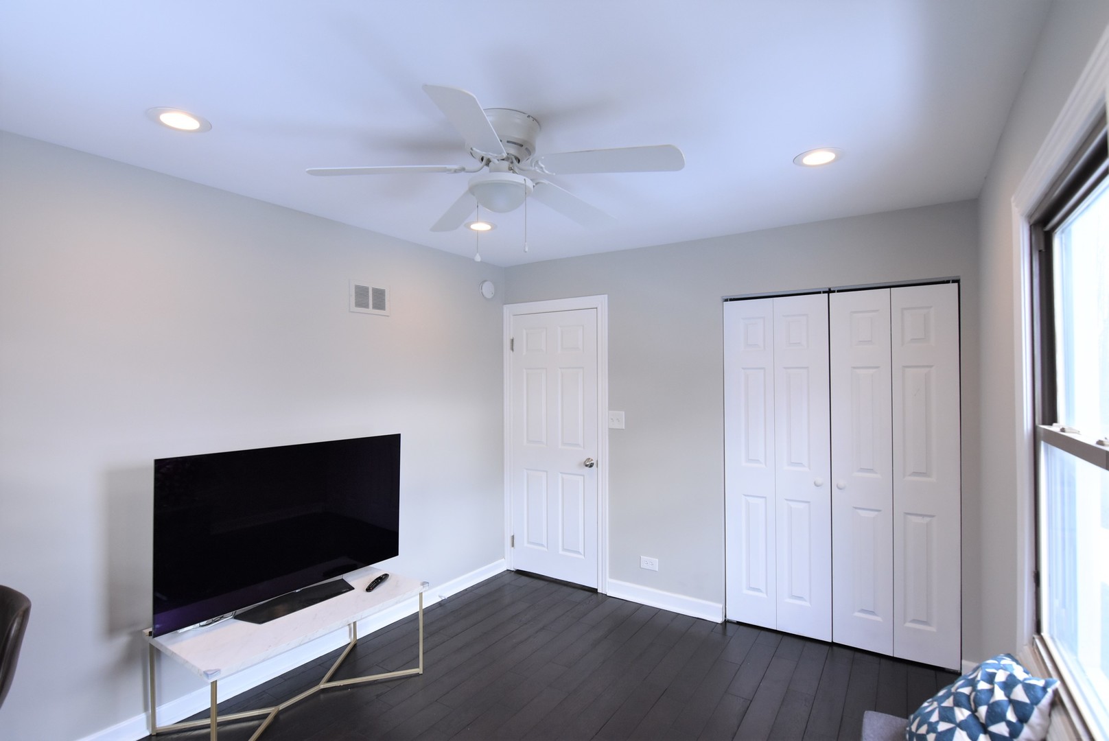 1317 Devonshire Road Buffalo Grove, IL 60089 - Photo 33 of 45