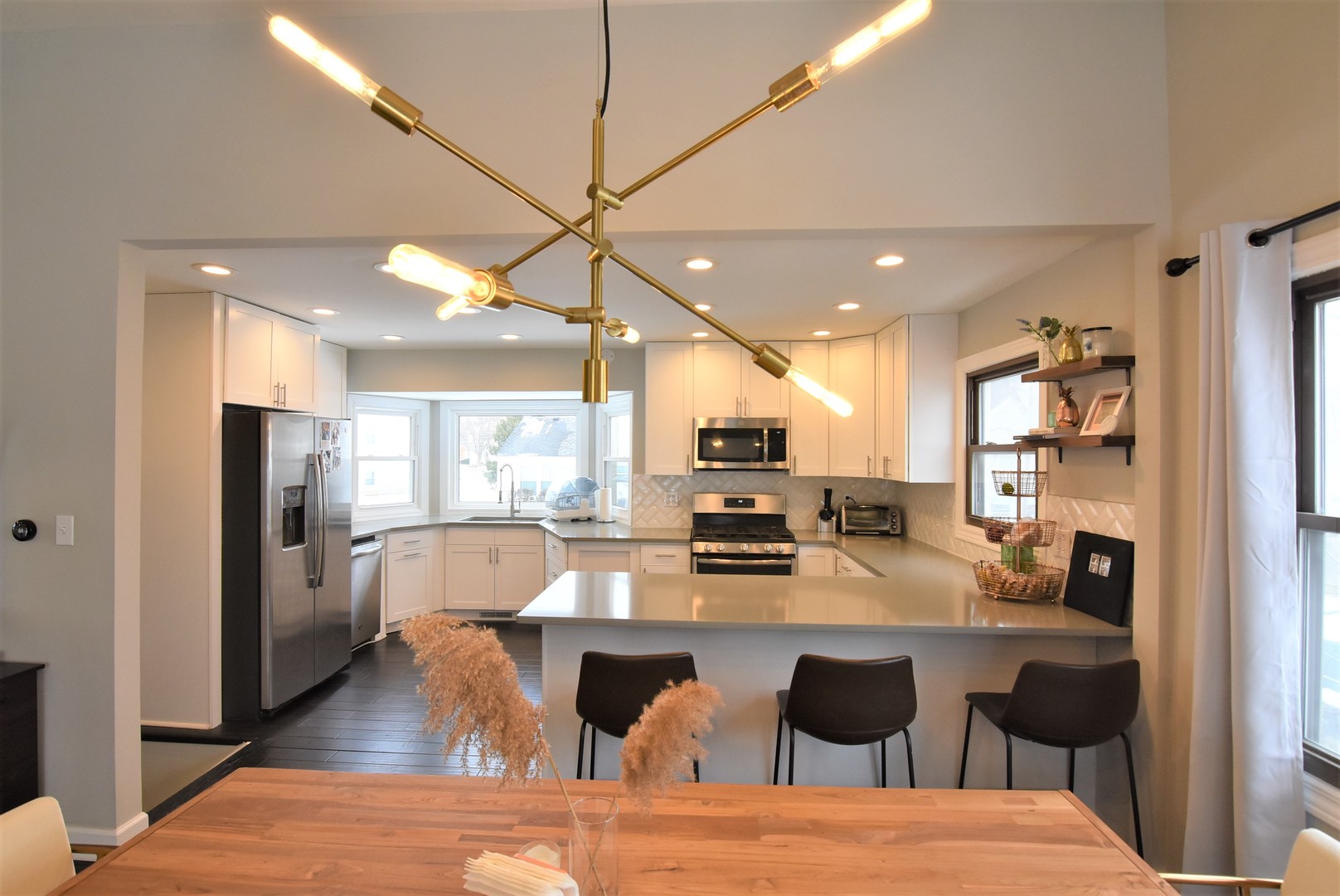 1317 Devonshire Road Buffalo Grove, IL 60089 - Photo 9 of 45