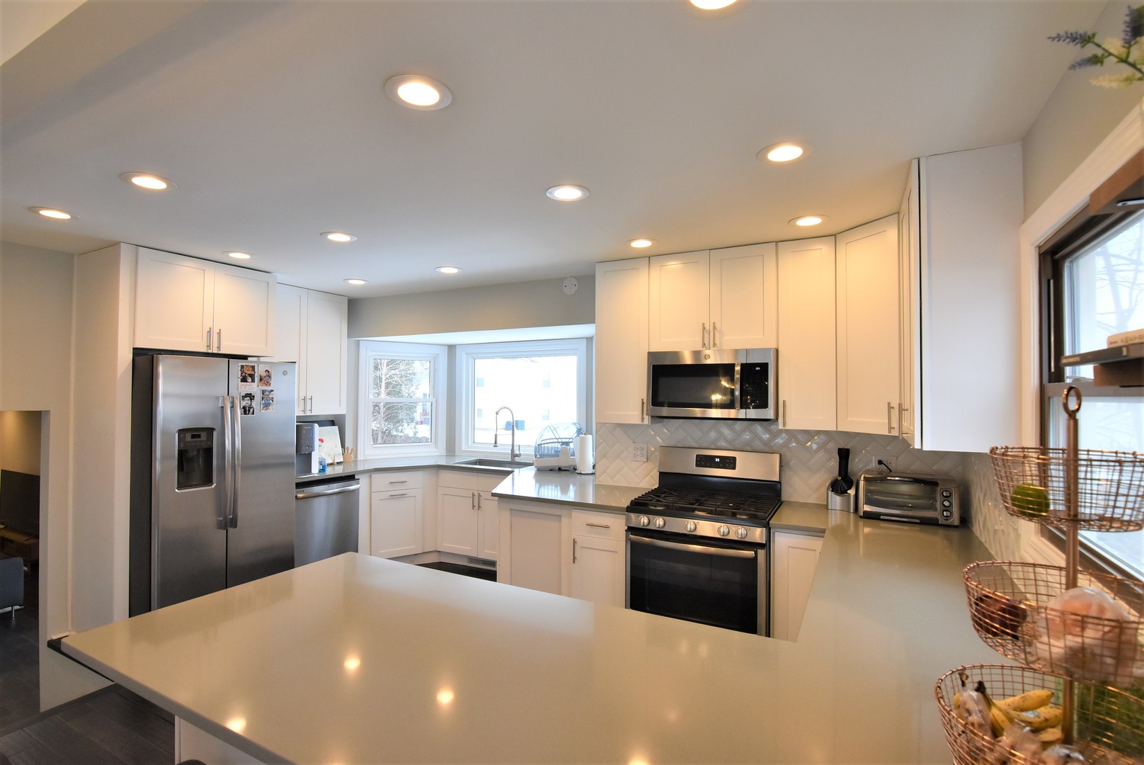 1317 Devonshire Road Buffalo Grove, IL 60089 - Photo 10 of 45