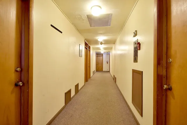 $2,950,000 | 9200 West Cermak Road, Broadview, IL 60155