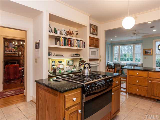 312 Buncombe Street Raleigh, NC 27609 - Photo 13 of 25