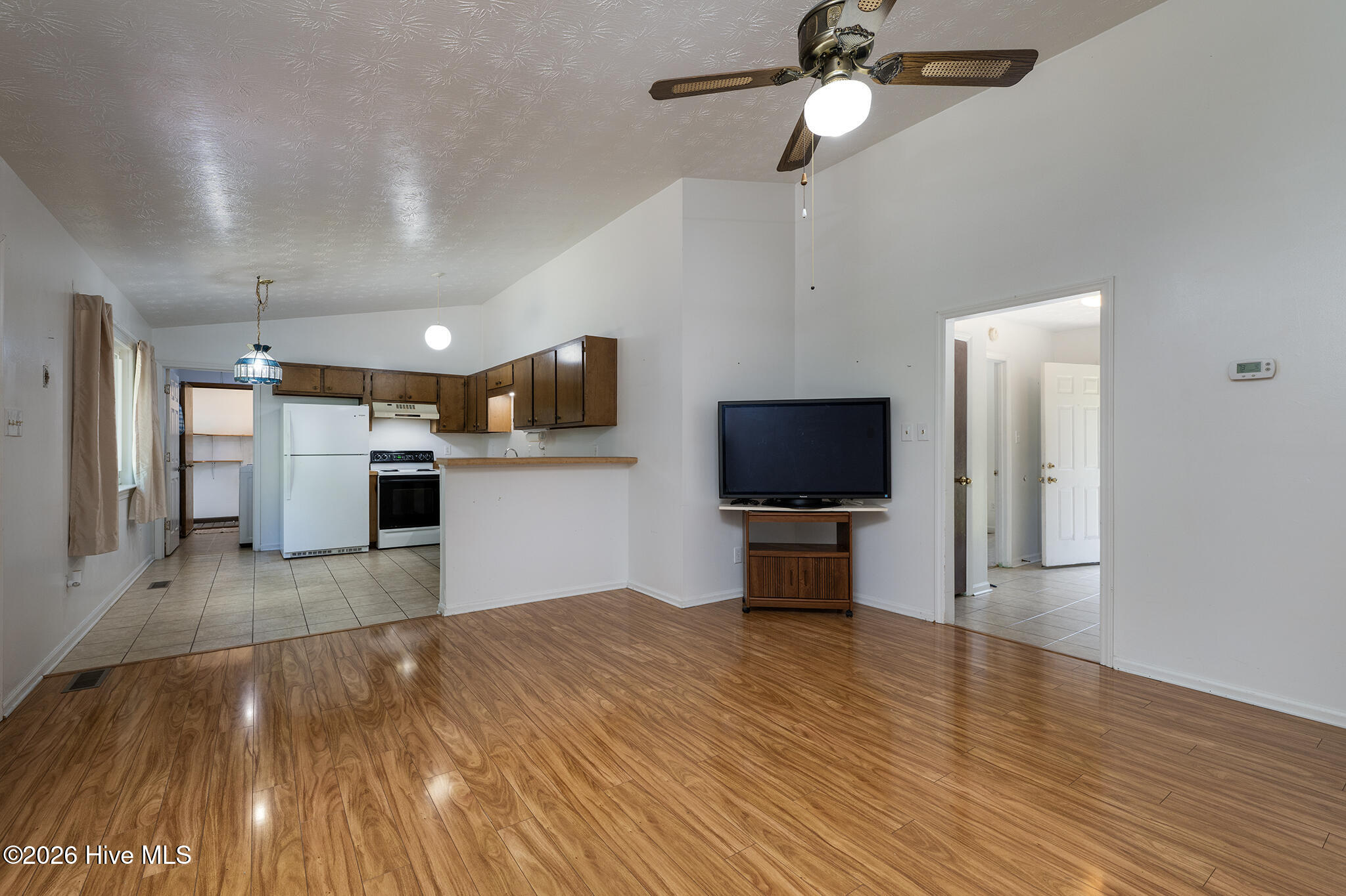 2013 Ridge Road New Bern, NC 28560 - Photo 9 of 42 Open Concept Living Space
