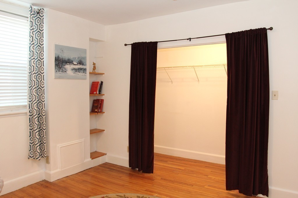 139 Beaconsfield Road, Unit B2 Brookline, MA 02445 - Photo 8 of 16 Gallery Image 8