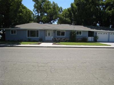 625 West Shoemake Avenue Reedley, CA 93654 - Photo 2 of 13 Gallery Image 2