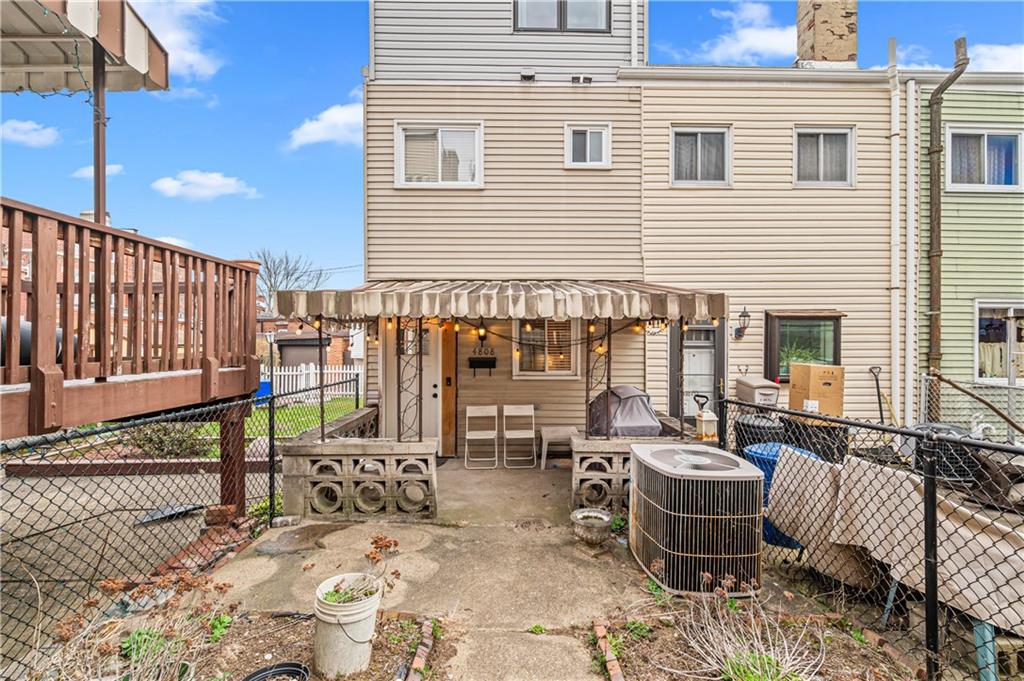 4808 Lima Way Pittsburgh, PA 15224 - Photo 26 of 26 a view of a patio with chairs and tables