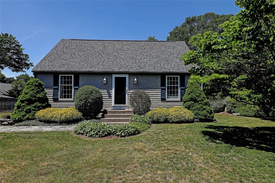 31 Anthony Road Barrington, RI 02806 - Photo 1 of 23 Gallery Image 1