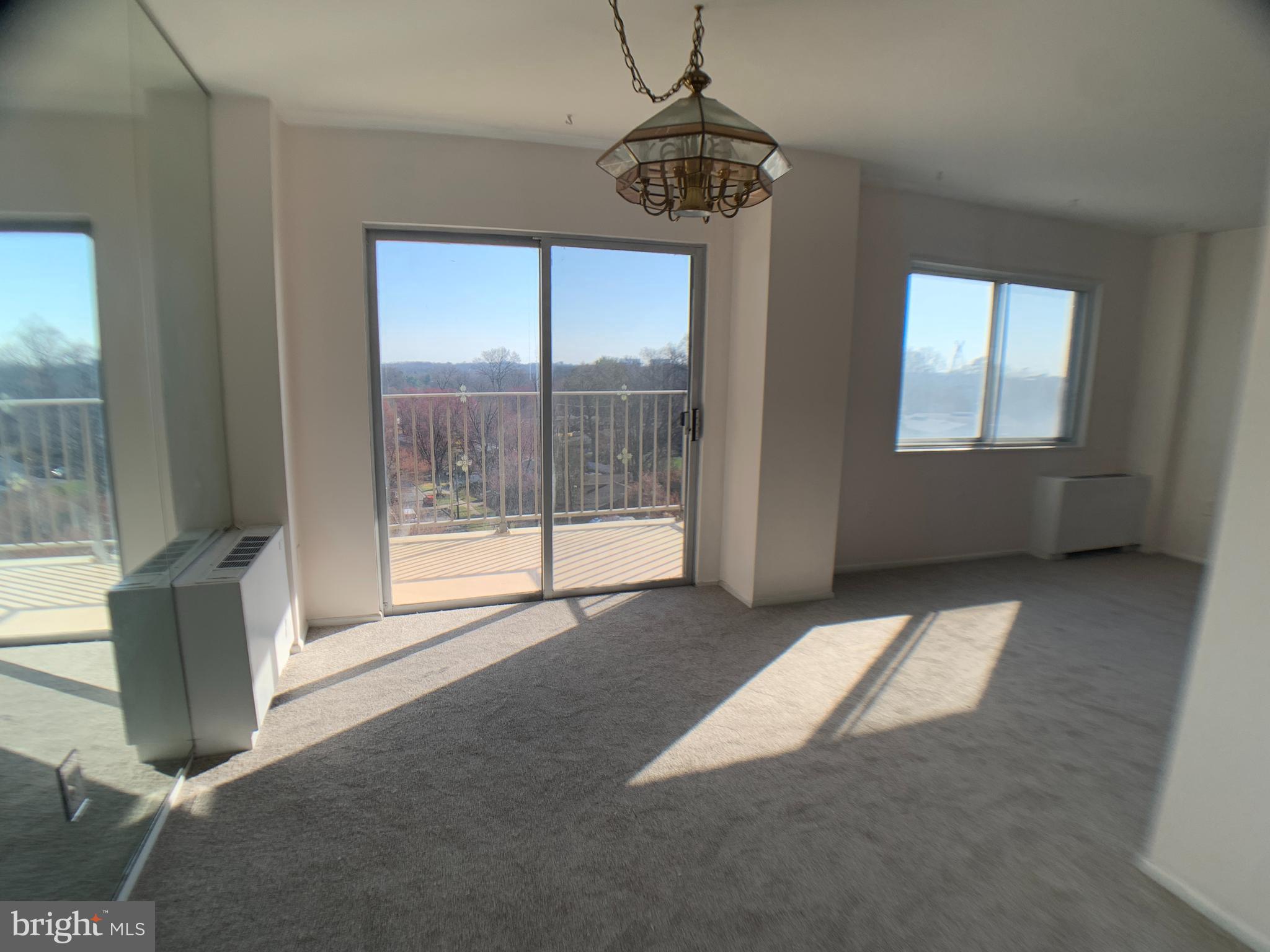 1111 University Boulevard West, Unit 919A Silver Spring, MD 20902 - Photo 5 of 26 dining