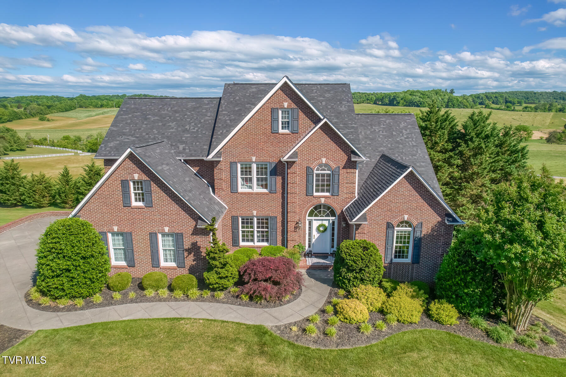 151 Laurel Ridge Drive Jonesborough, TN 37659 - Photo 2 of 106 151 Laurel Ridge Dr-2