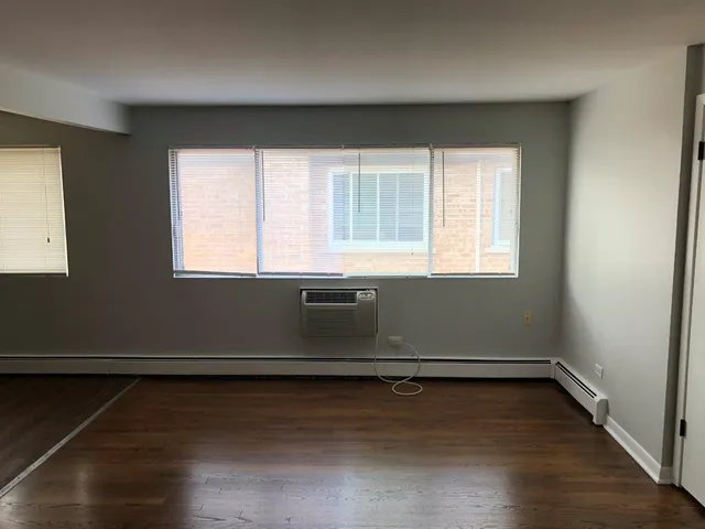 $1,475 | 8549 Grand Avenue, Unit 3W, River Grove, IL 60171