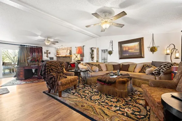 $800,000 | 660 Deer Trail, Gordon, TX 76453