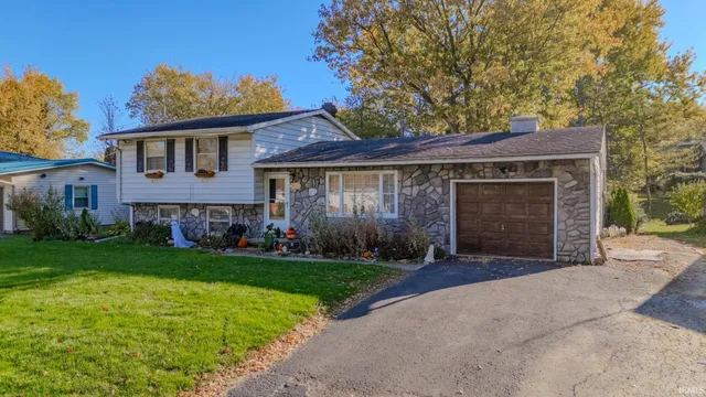 $189,900 | 905 Sunset Drive, Wabash, IN 46992