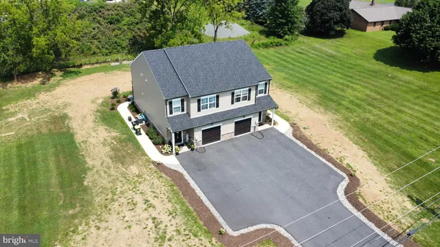 $849,998 | 8451 Hamilton Boulevard, Breinigsville, PA 18031